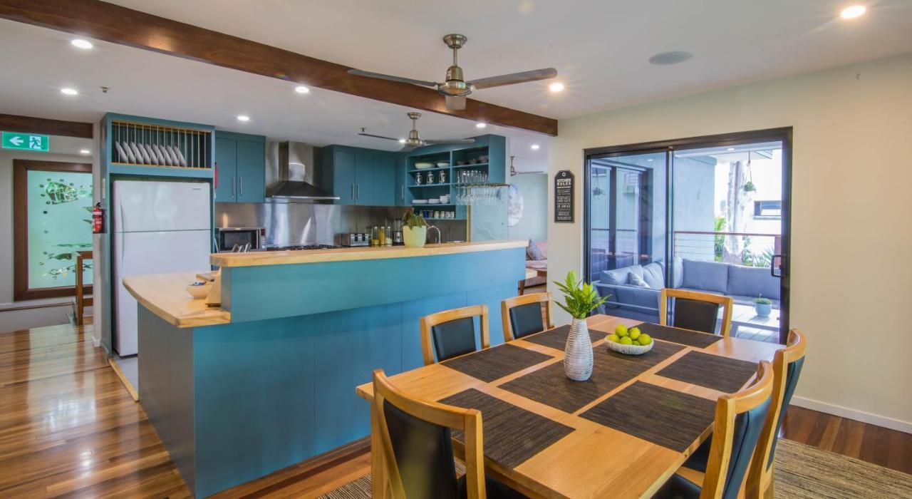 Airlie Guest House Airlie Beach Exteriör bild